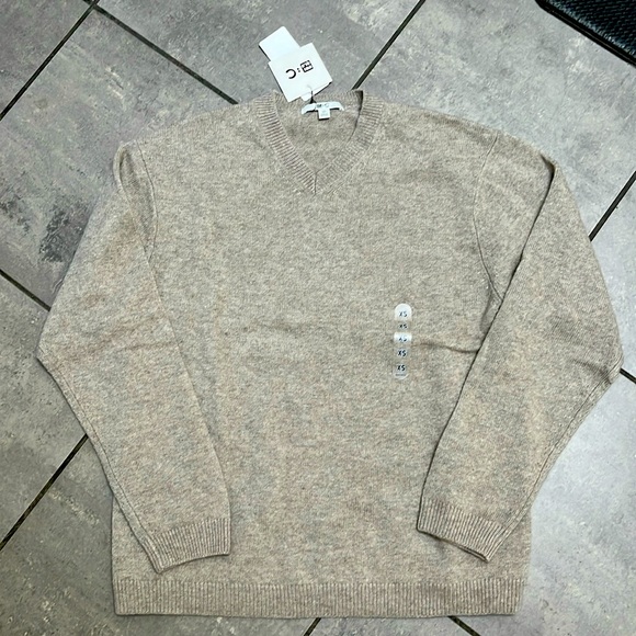 UNIQLO Cashmere Relaxed Sweater | V-Neck, Size XS - Picture 4 of 5